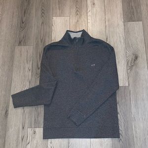Vineyard Vines pullover. Size Small